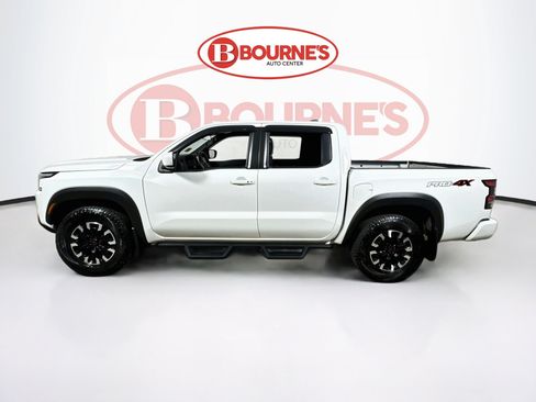 Used 2023 Nissan Frontier PRO-4X w/ Technology Package AWD/4WD image 7