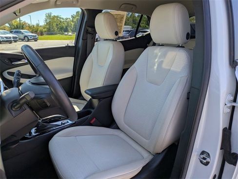 Used 2023 Buick Encore GX Select image 12