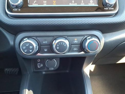 New 2025 Nissan Kicks Play S FWD image 14
