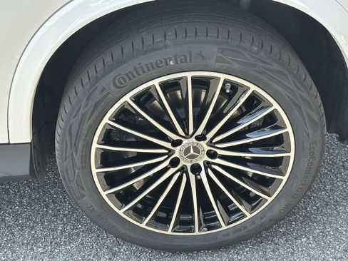 New 2026 Mercedes-Benz GLC 300 image 23