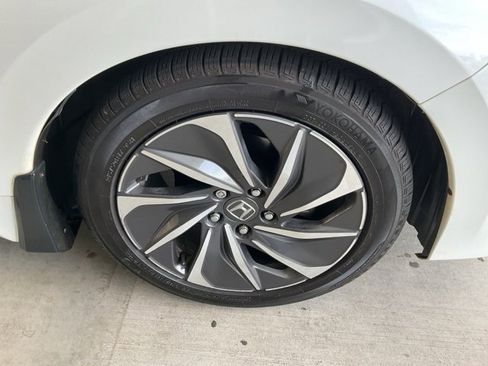 Used 2019 Honda Insight Touring image 26