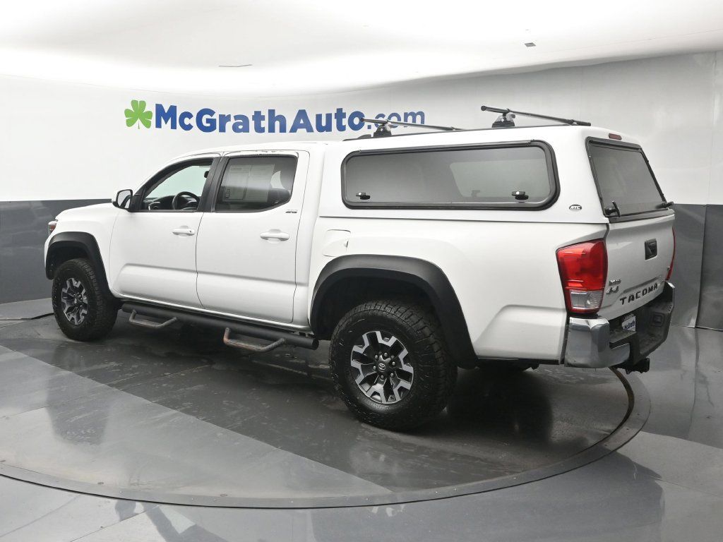 Used 2017 Toyota Tacoma SR5 w/ Tow Package AWD/4WD image 25