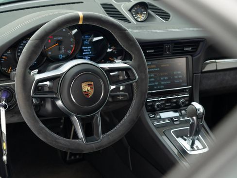 Certified 2016 Porsche 911 GT3 RS image 21