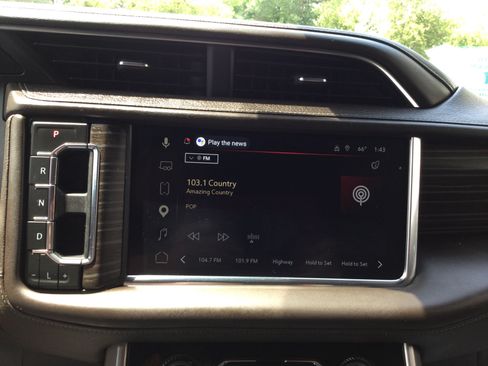 Used 2023 GMC Yukon XL Denali w/ LPO, Floor Liner Package AWD/4WD image 19