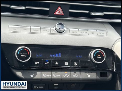New 2026 Hyundai Elantra Limited FWD image 35