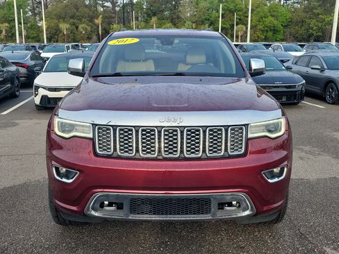 Used 2017 Jeep Grand Cherokee Overland image 2