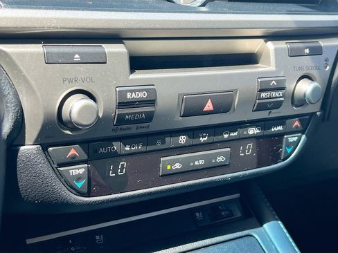 Used 2016 Lexus ES 350 w/ Premium Package w/Wood Trim FWD image 15