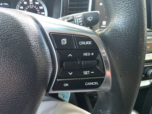 Used 2018 Hyundai Sonata SE FWD image 24