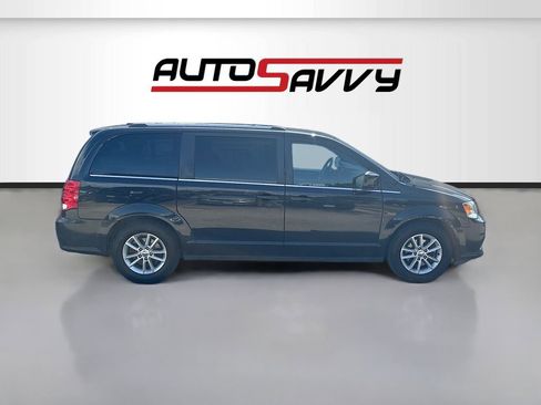 Used 2019 Dodge Grand Caravan SXT FWD image 8