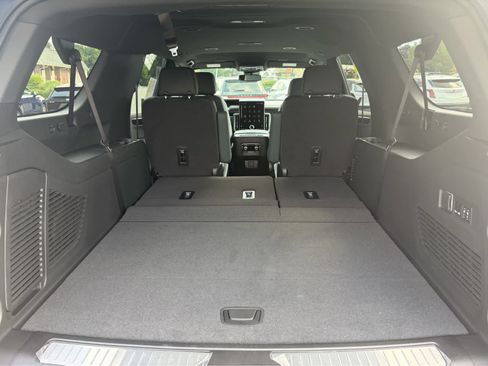 Used 2026 GMC Yukon XL AT4 AWD/4WD image 25