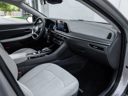Used 2023 Hyundai Sonata SE FWD image 20