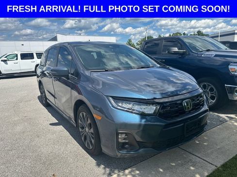 Used 2025 Honda Odyssey Touring image 1