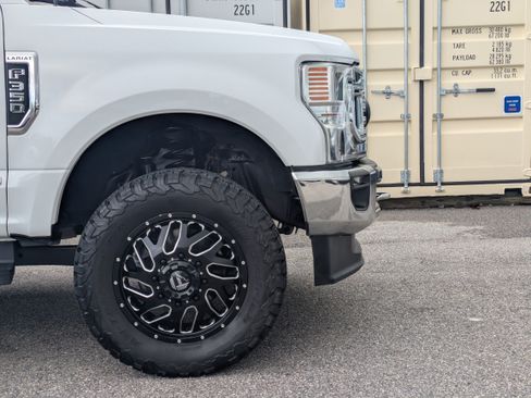 Used 2022 Ford F350 Lariat w/ Lariat Ultimate Package AWD/4WD image 12