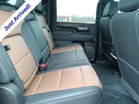 Used 2024 Chevrolet Silverado 2500 High Country w/ High Country Premium Package AWD/4WD image 31
