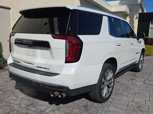 Used 2021 GMC Yukon Denali w/ Denali Premium Package image 3
