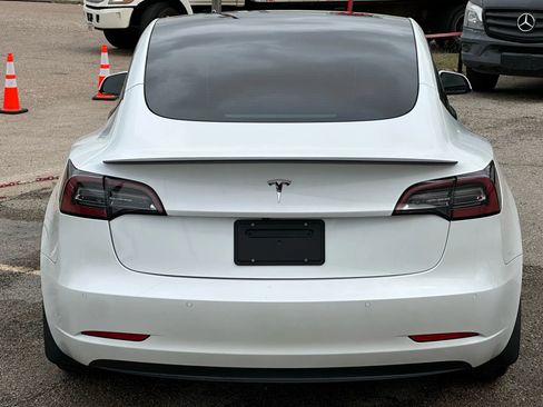 Used 2021 Tesla Model 3 Standard Range Plus image 5