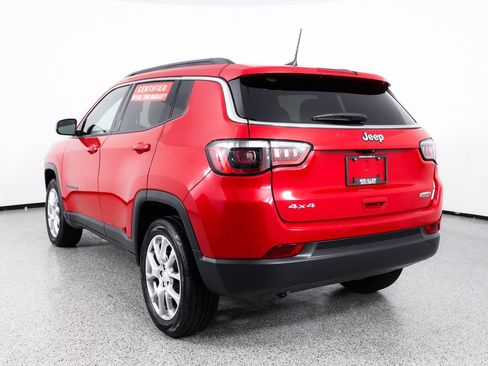 Used 2023 Jeep Compass Latitude w/ Sun and Sound Group AWD/4WD image 7