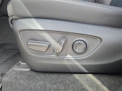 Used 2025 Toyota Land Cruiser Base image 15