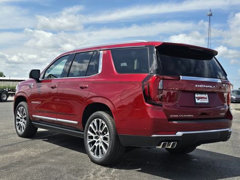New 2026 GMC Yukon Denali w/ Denali Reserve Package AWD/4WD image 6