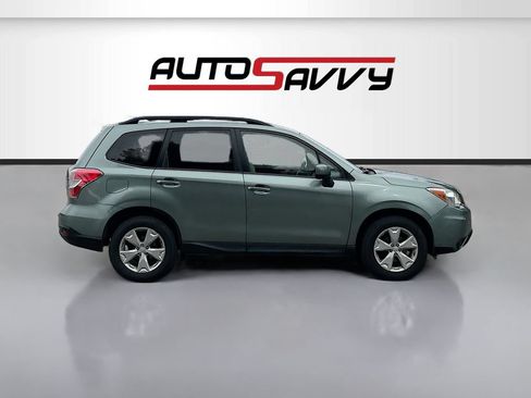 Used 2016 Subaru Forester 2.5i Premium w/ Popular Package #1 AWD/4WD image 8