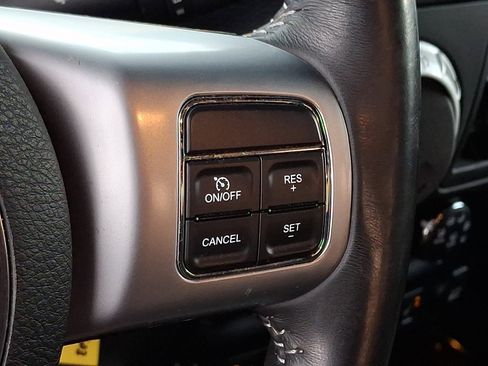 Used 2016 Jeep Wrangler Unlimited Rubicon image 20