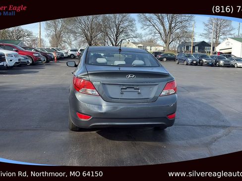 Used 2012 Hyundai Accent GLS image 4