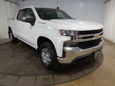 Used 2019 Chevrolet Silverado 1500 LT w/ All-Star Edition image 11