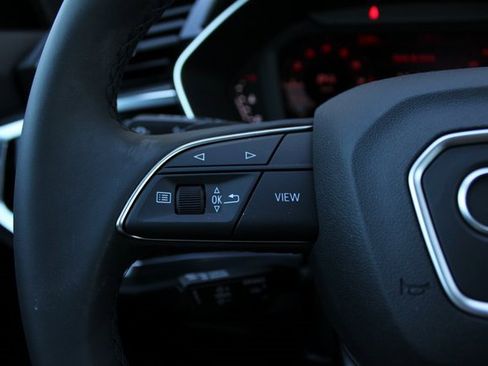 New 2025 Audi Q3 2.0T Premium image 13