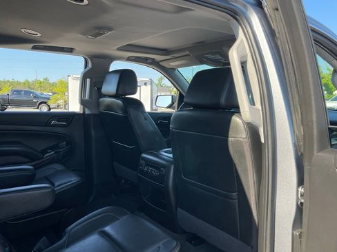 Used 2020 GMC Yukon XL SLT AWD/4WD image 42