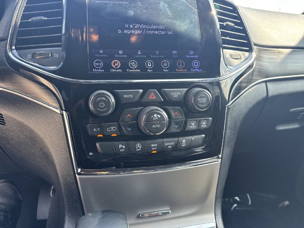 Used 2021 Jeep Grand Cherokee Limited w/ Luxury Group II RWD image 25