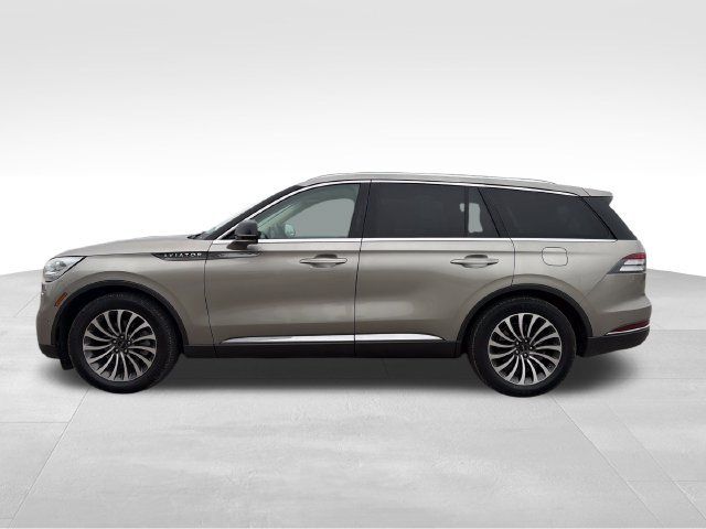 Used 2023 Lincoln Aviator Reserve w/ Equipment Group 201A AWD/4WD image 9