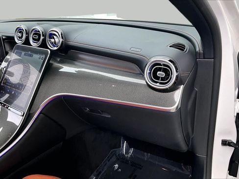 Certified 2023 Mercedes-Benz GLC 300 4MATIC image 19