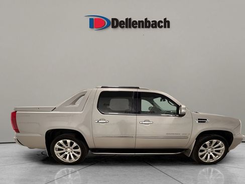 Used 2009 Cadillac Escalade EXT Base image 6
