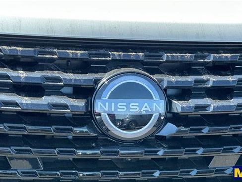 Used 2024 Nissan Kicks SR w/ SR Premium Package image 37