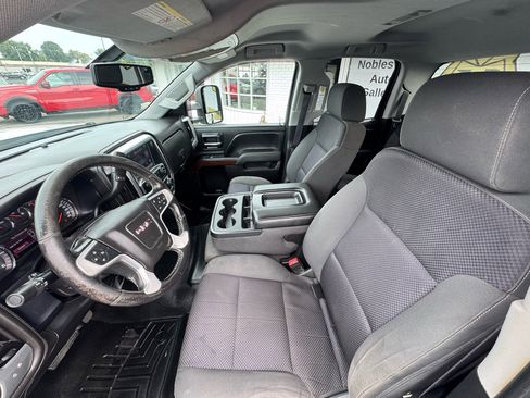 Used 2015 GMC Sierra 2500 SLE w/ SLE Preferred Package image 10