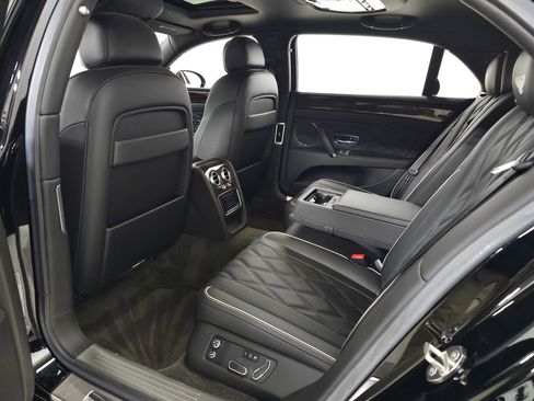 Used 2014 Bentley Flying Spur W12 AWD/4WD image 32