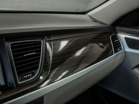 Used 2017 Genesis G80 3.8 image 20