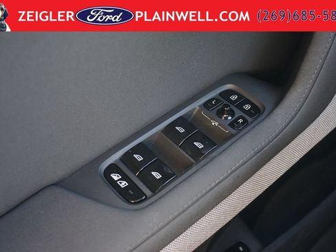 Used 2022 Polestar Polestar 2 w/ Pilot Package AWD/4WD image 27