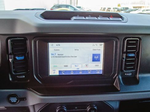 Used 2022 Ford Bronco Black Diamond image 22