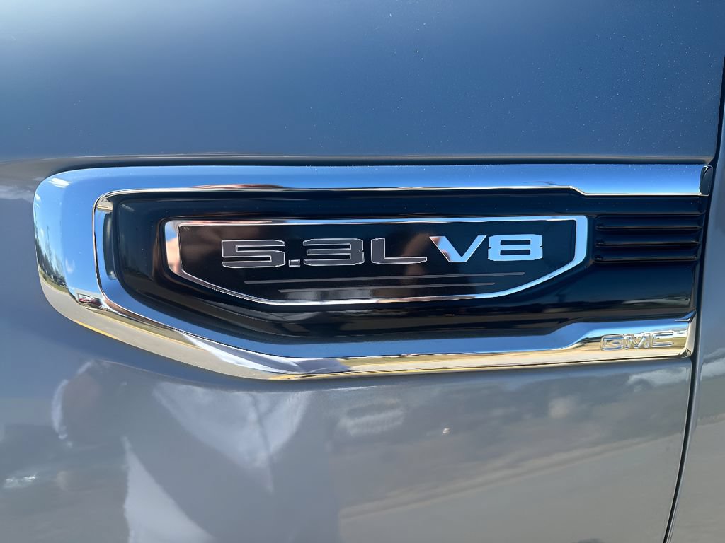 Used 2025 GMC Sierra 1500 SLT AWD/4WD image 12