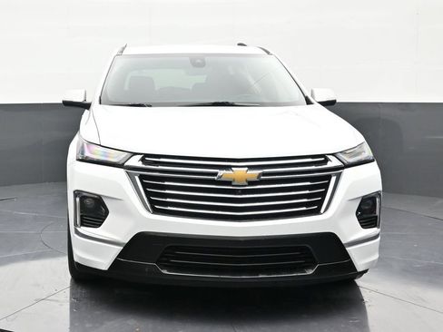 Used 2022 Chevrolet Traverse Premier FWD image 8