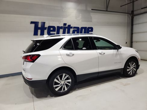 Used 2023 Chevrolet Equinox Premier AWD/4WD image 26