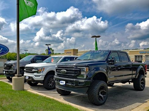 Used 2014 Ford F150 Lariat w/ Equipment Group 501A Mid AWD/4WD image 13