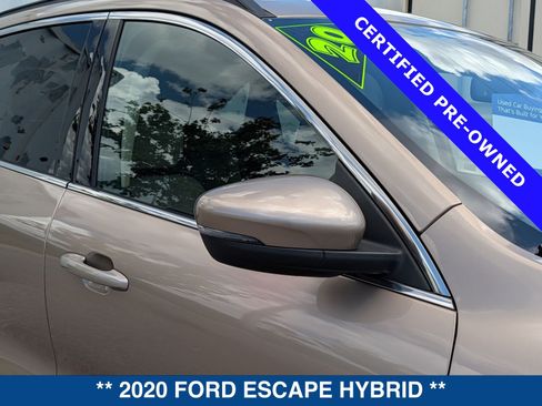 Certified 2020 Ford Escape Titanium FWD image 11