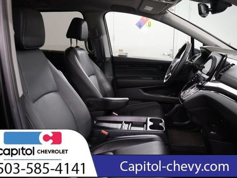 Used 2023 Honda Odyssey Touring image 29