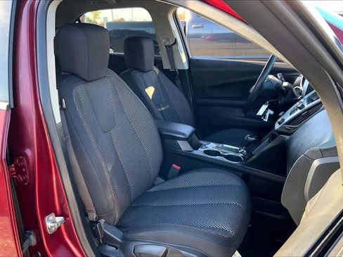 Used 2017 Chevrolet Equinox LT w/ Convenience Package AWD/4WD image 10
