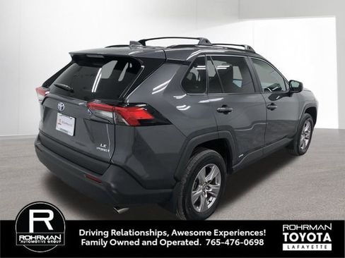 Used 2024 Toyota RAV4 LE image 6