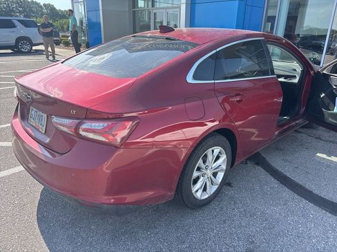 Used 2019 Chevrolet Malibu LT w/ Driver Confidence Package FWD image 4