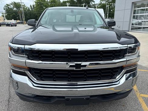 Used 2017 Chevrolet Silverado 1500 LT w/ LPO, Black Pack AWD/4WD image 13