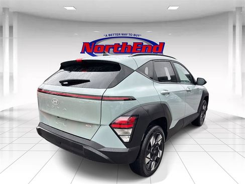 Used 2024 Hyundai Kona SEL image 3